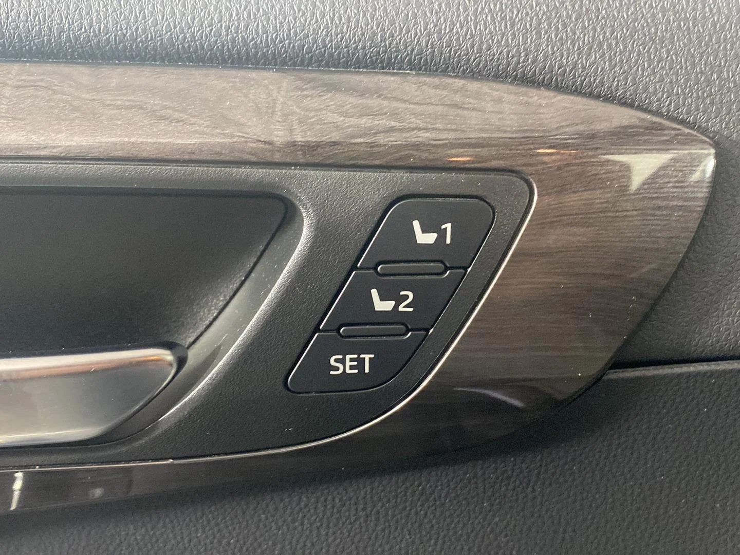 Used 2022 Magnetic Gray Metallic Toyota Platinum image 23