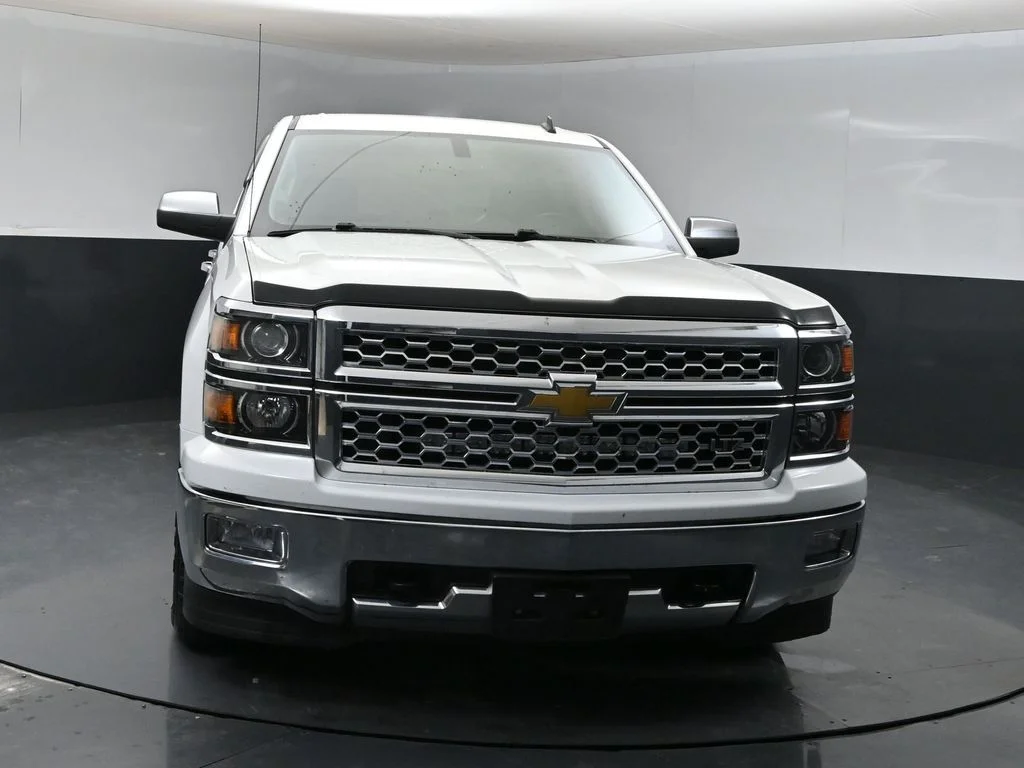 Used 2014 White Chevrolet LTZ image 6