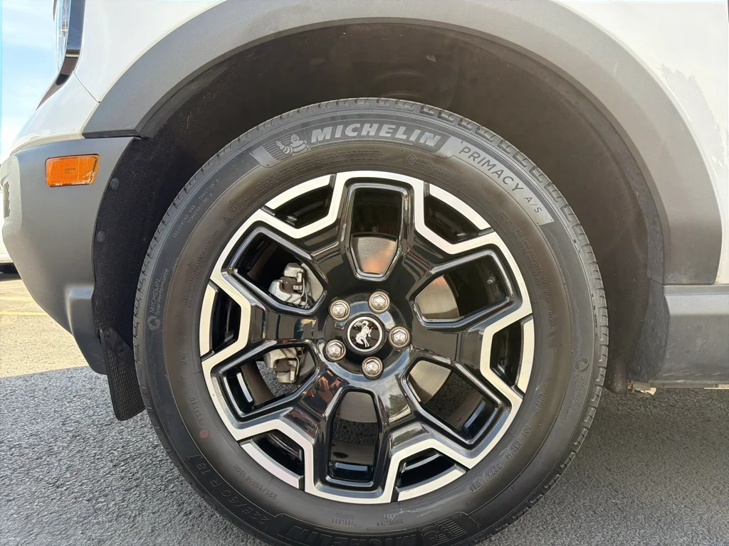 Certified Used 2025 Oxford White Ford Outer Banks image 34