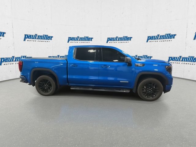 Used 2024 Blue GMC Elevation image 12