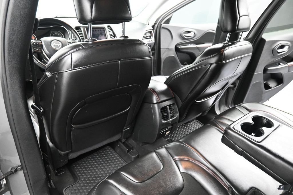 Used 2019 Sting Gray Clearcoat Jeep Trailhawk image 27