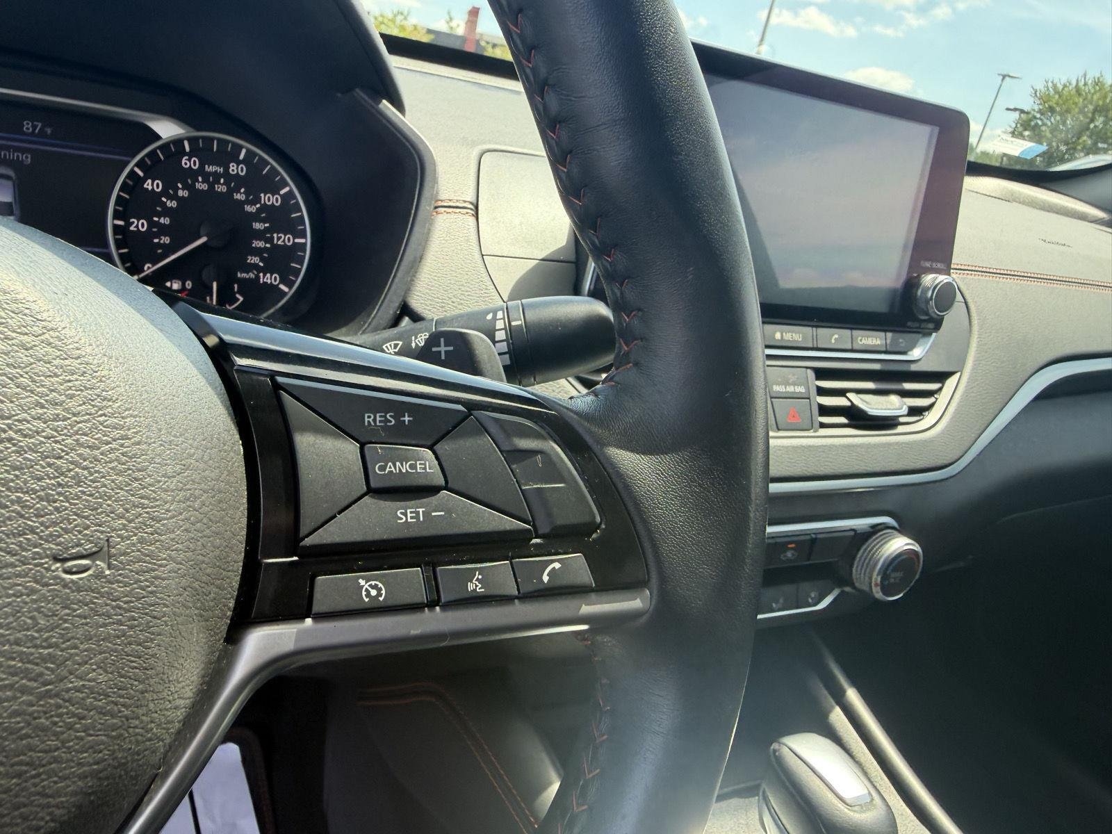 Used 2019 Deep Blue Pearl Nissan 2.5 SR image 22