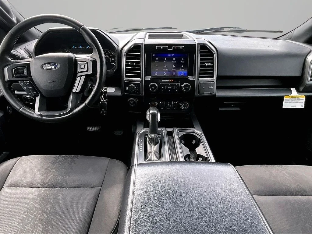 Used 2020 Gray Ford XLT image 17
