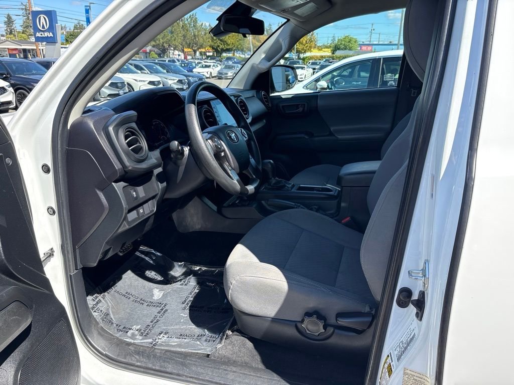 Used 2022 White Toyota SR image 13