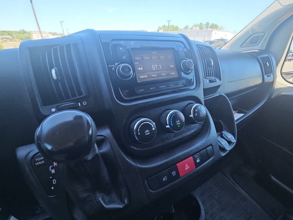 Used 2019 Patriot Blue Pearl Coat Ram  image 15