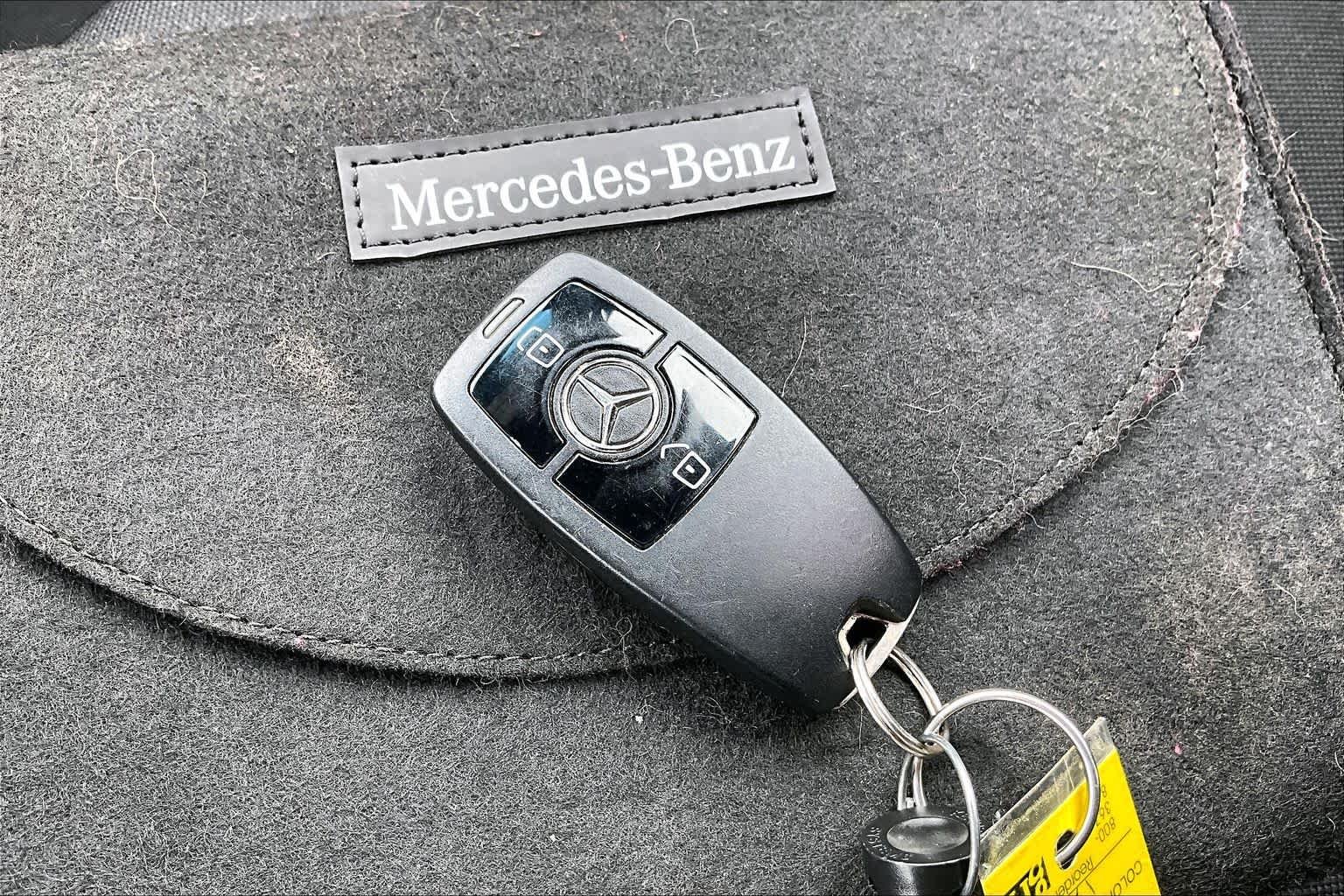 Used 2025 Arctic White Mercedes-Benz  image 15