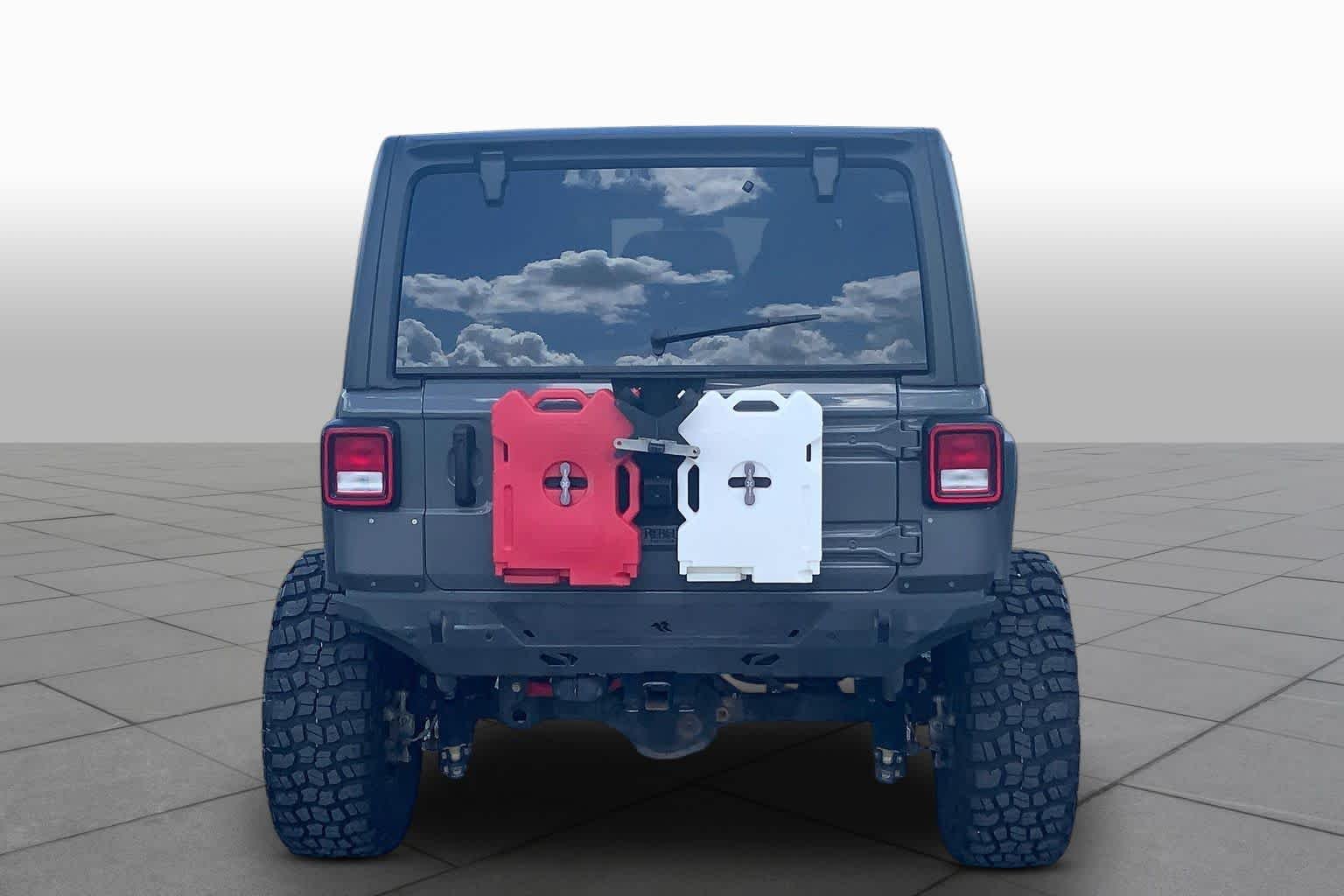 Used 2021 Sting-Gray Clearcoat Jeep Unlimited Rubicon image 5