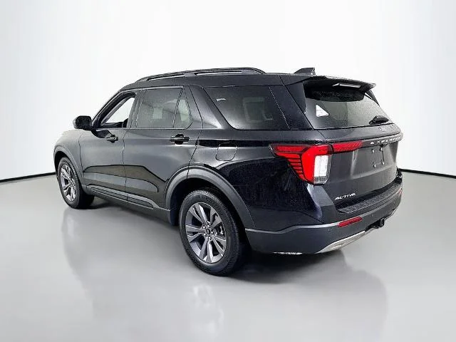 New 2026 Agate Black Metallic Ford Active image 39