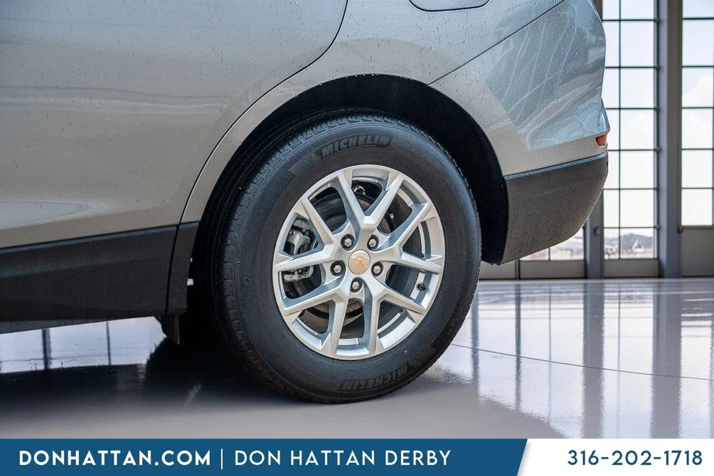 Used 2024 Gray Chevrolet LT image 37