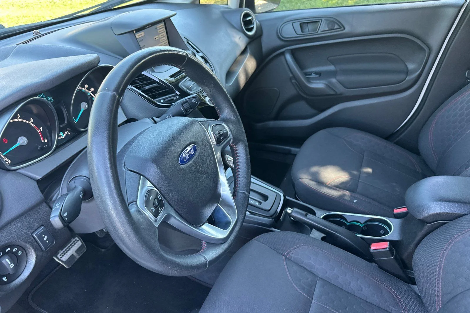 Used 2019 Oxford White Ford ST image 7