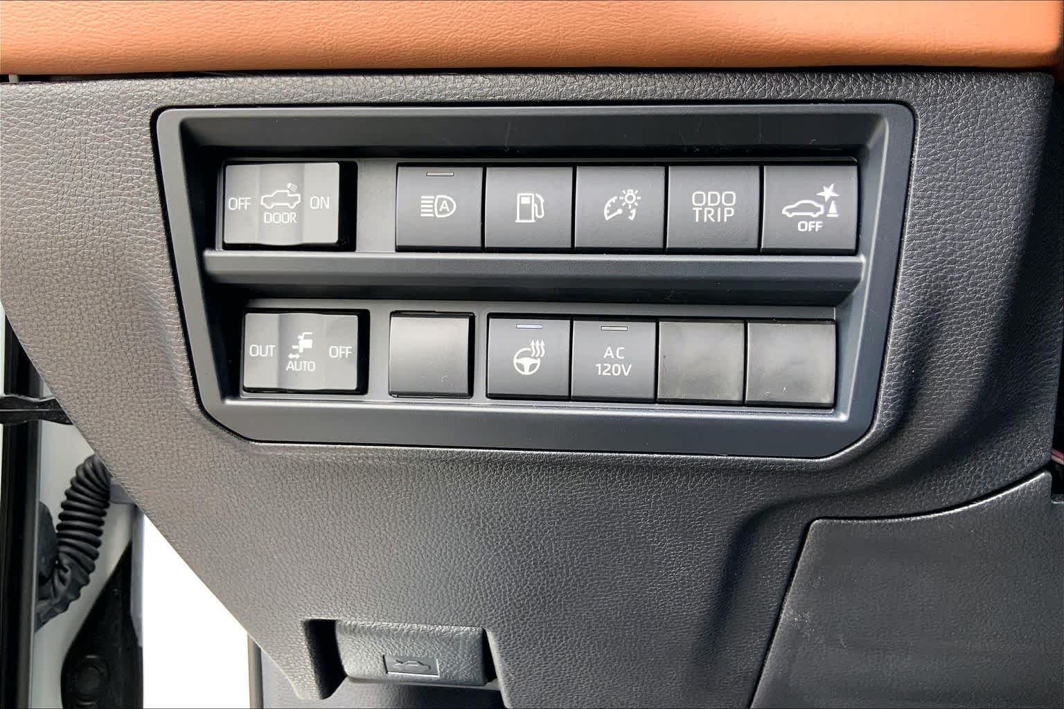 Used 2026 Wind Chill Pearl Toyota 1794 Edition Hybrid image 33
