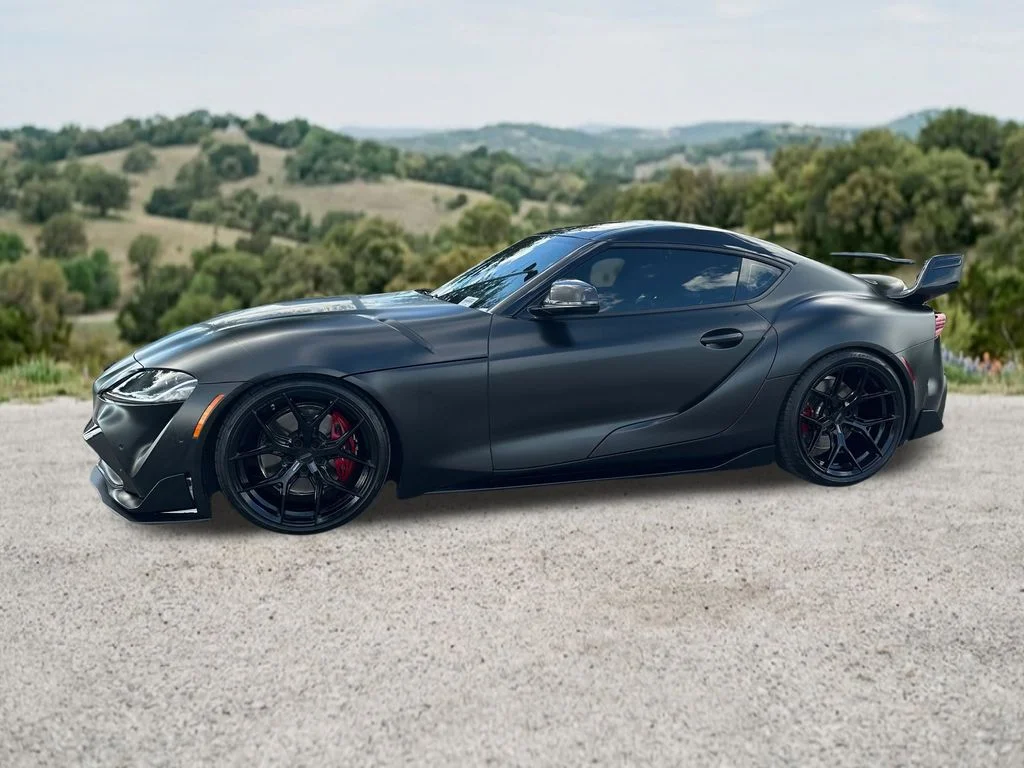 Used 2025  Toyota 3.0 image 4