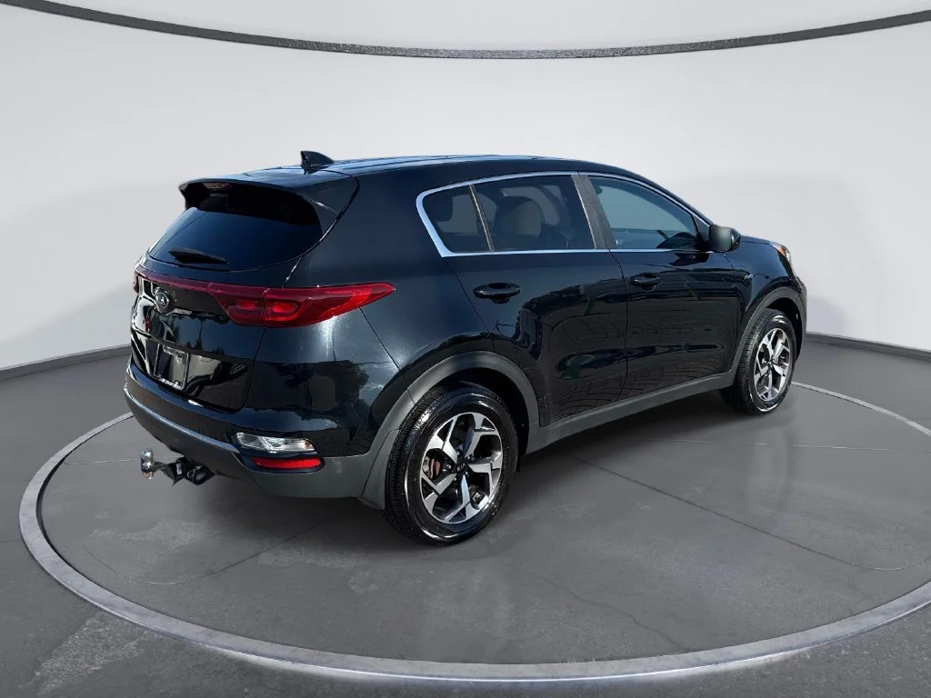 Used 2020 Red Kia LX image 7