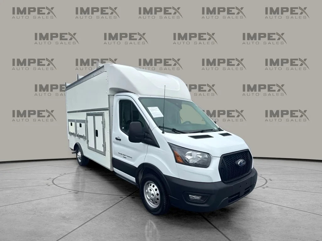 Used 2023 White Ford Base image 4