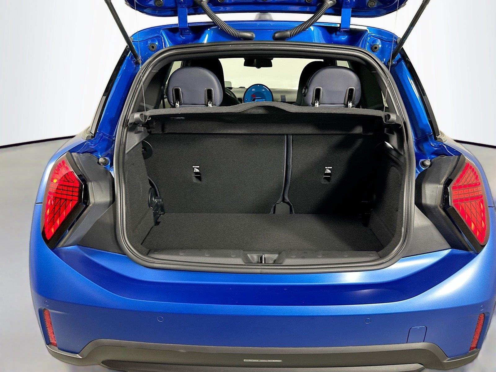 2025 MINI Hardtop 2 Door Base - Photo 21