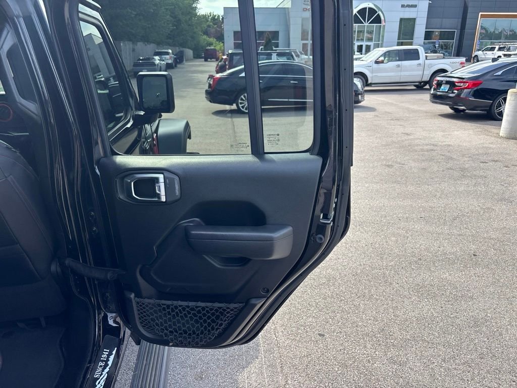 Certified Used 2022 Black Jeep Unlimited Sport S image 39