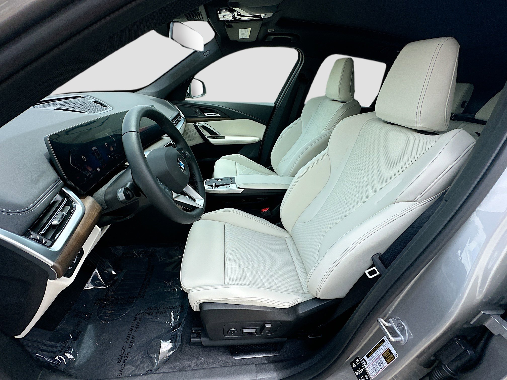 New 2026 Space Silver Metallic BMW xDrive28i image 15