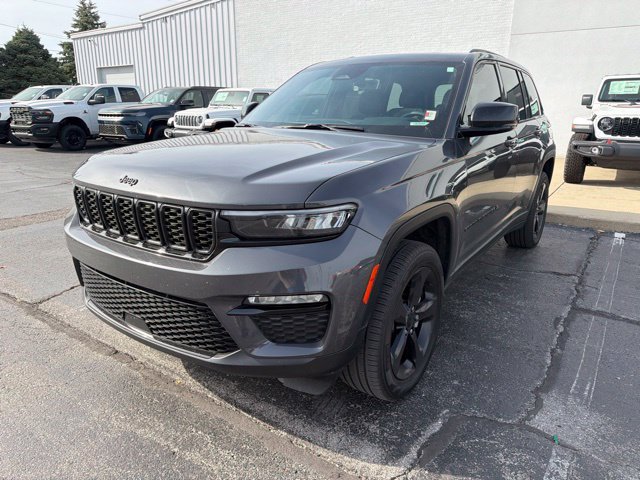 Used 2025 Gray Jeep Limited image 2