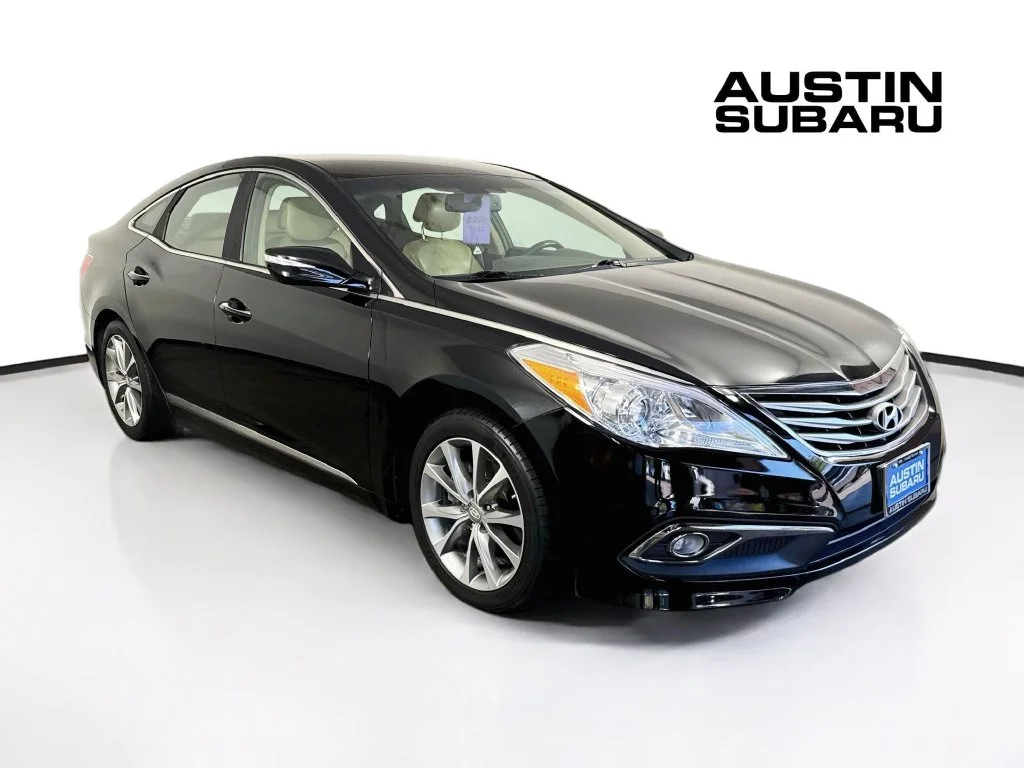 Used 2016 Black Hyundai Base image 1