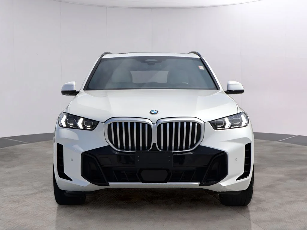 Used 2025 BMW X5 40i with VIN 5UX23EU03S9Z71322 for sale in Kansas City