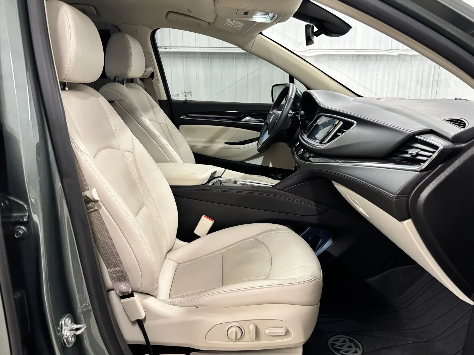 Used 2023 Green Buick Essence image 22