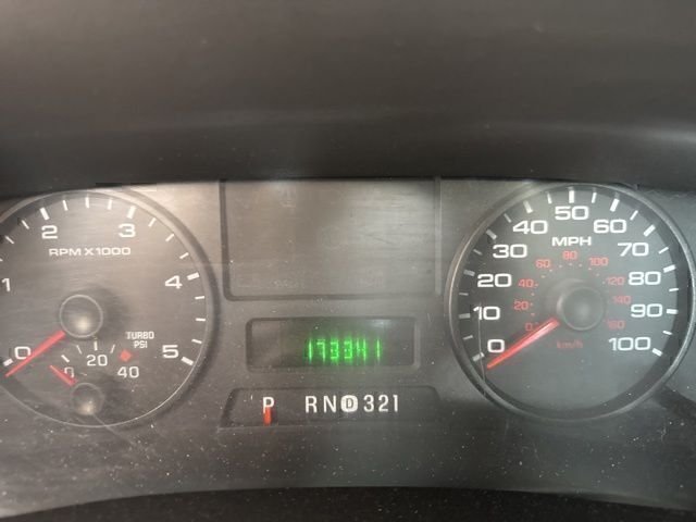 Used 2006 White Ford XL image 17