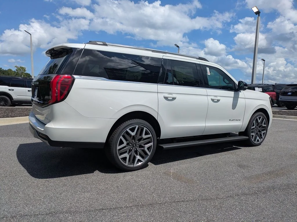 New 2026 Star White Metallic Tri-Coat Ford Platinum image 4