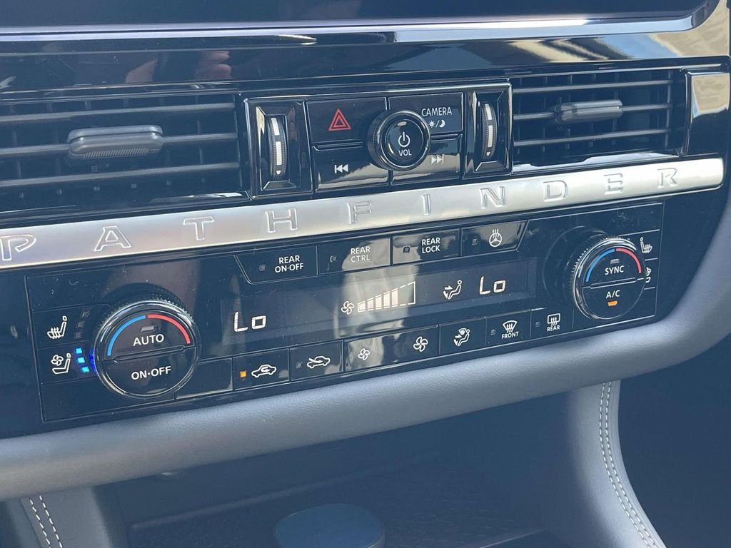 New 2026 Everest White Pearl TriCoat Nissan Platinum image 29