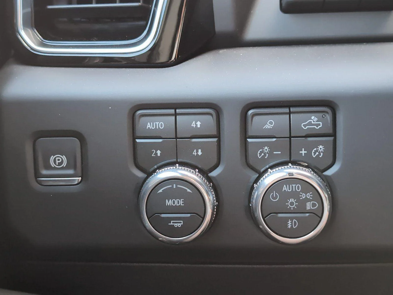 New 2026 Sterling Metallic GMC Denali image 31