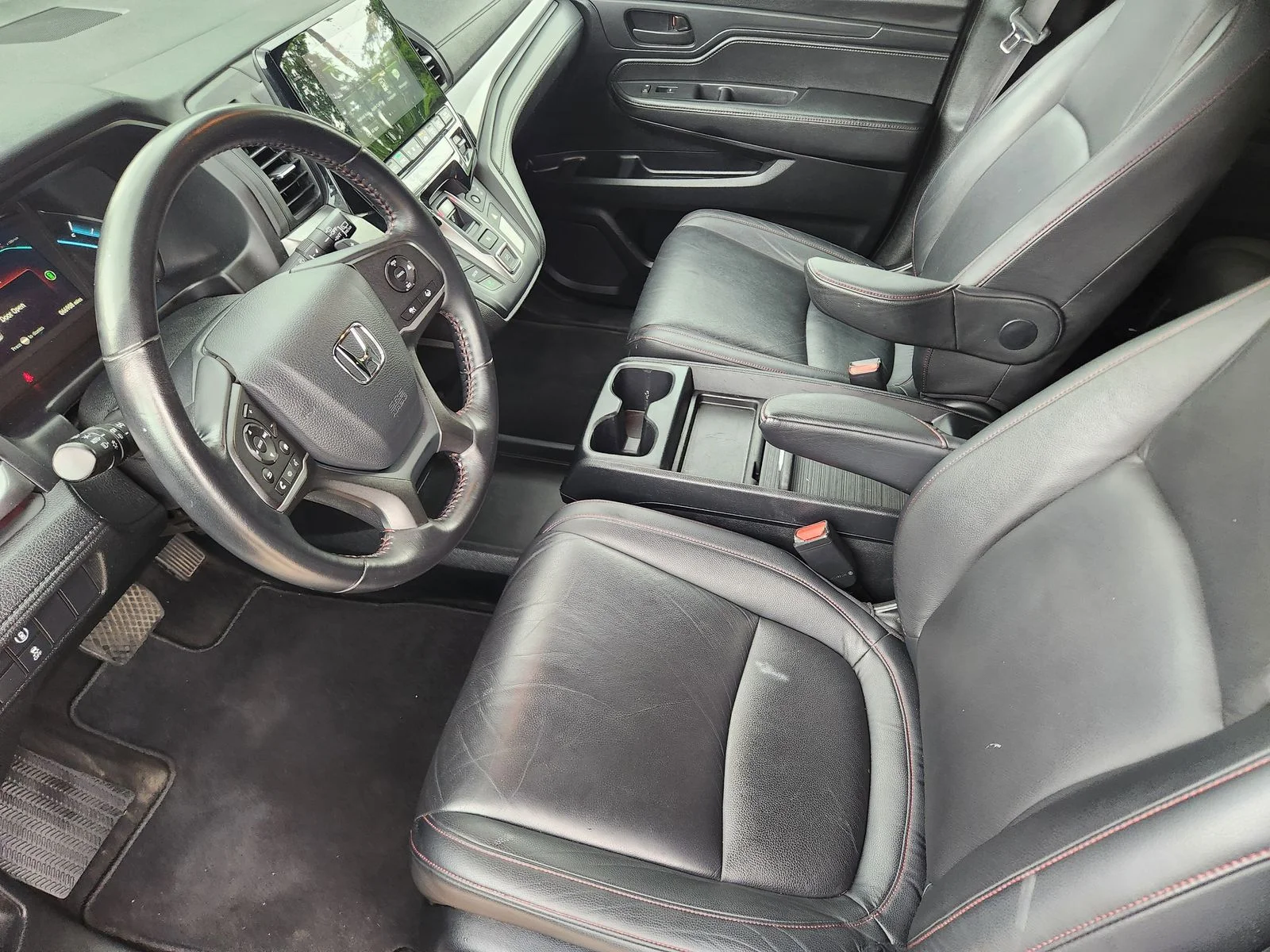 Used 2024  Honda Sport image 12