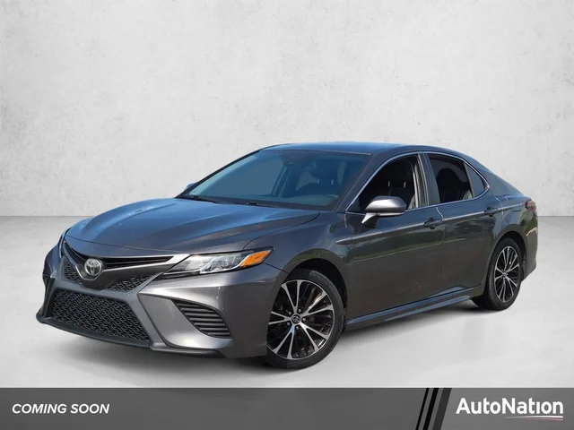2018 Toyota Camry SE