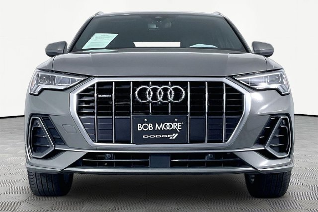 Used 2022 Gray Audi Premium Plus image 2