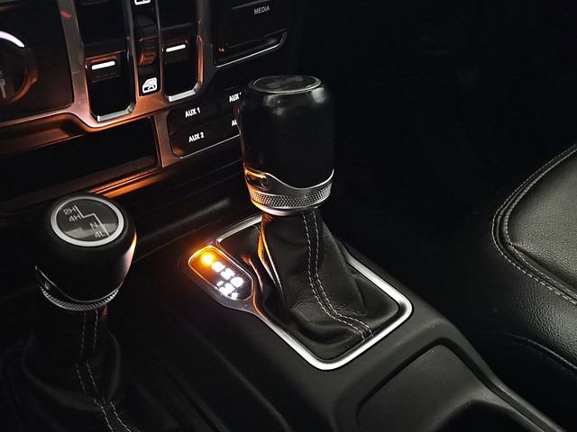 2022 Jeep Wrangler Unlimited Sahara - Photo 17