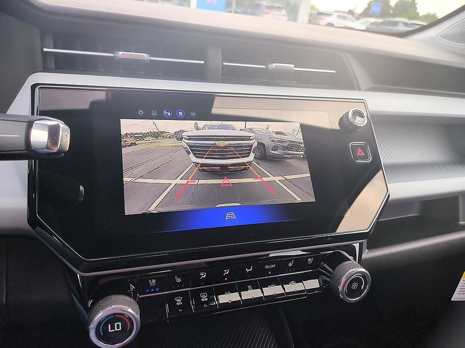 2027 Chevrolet Bolt RS - Photo 20