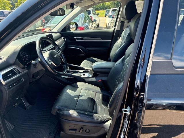 Used 2022 Ebony Black Kia SX image 11