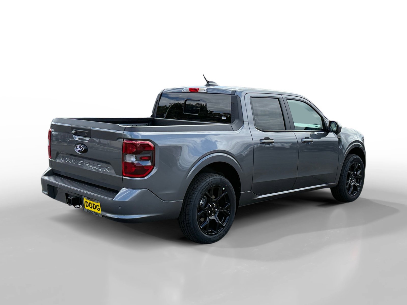 New 2025 Carbonized Gray Metallic Ford Lobo™ image 5