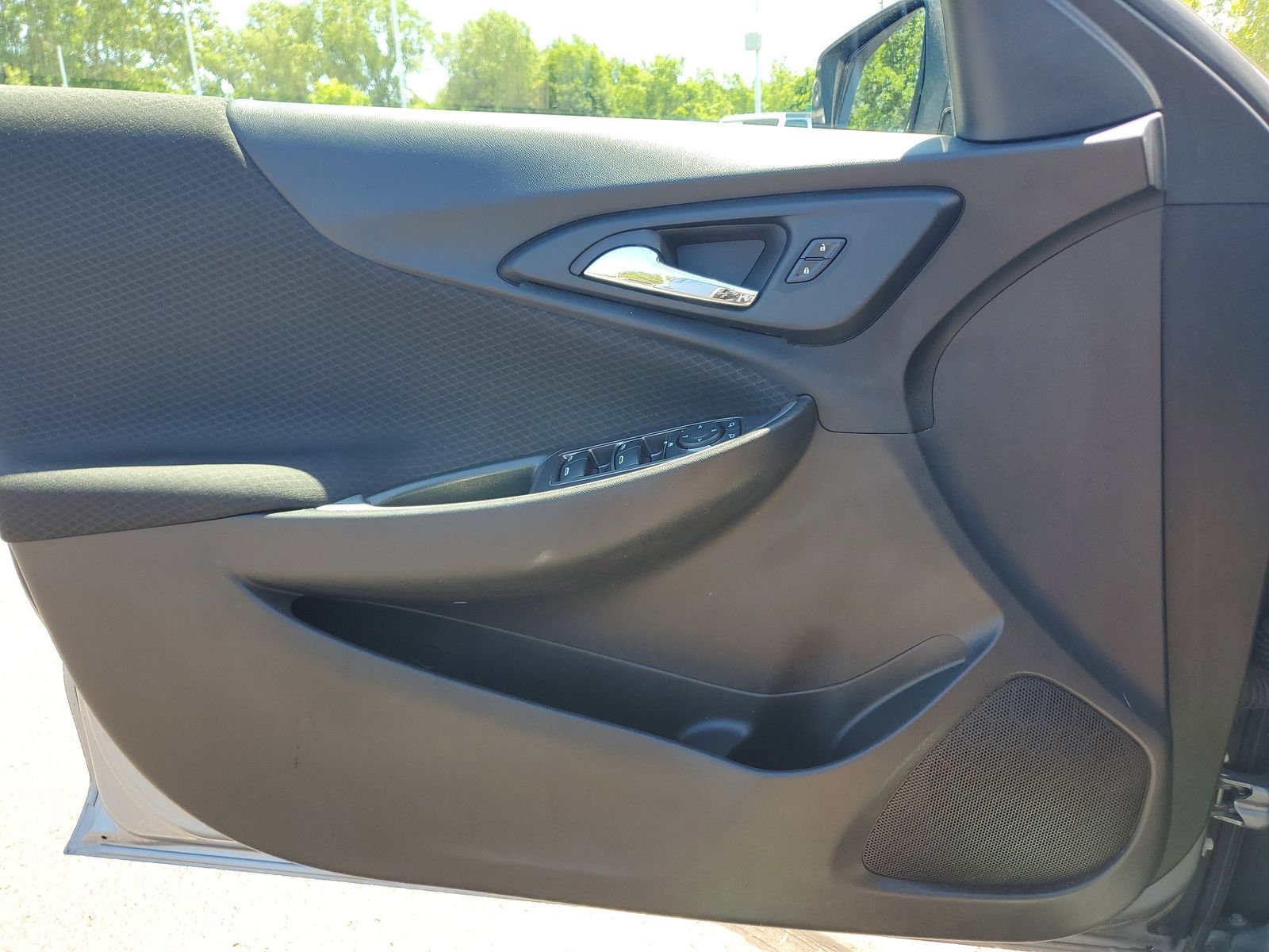 Used 2024 Gray Chevrolet LT image 18