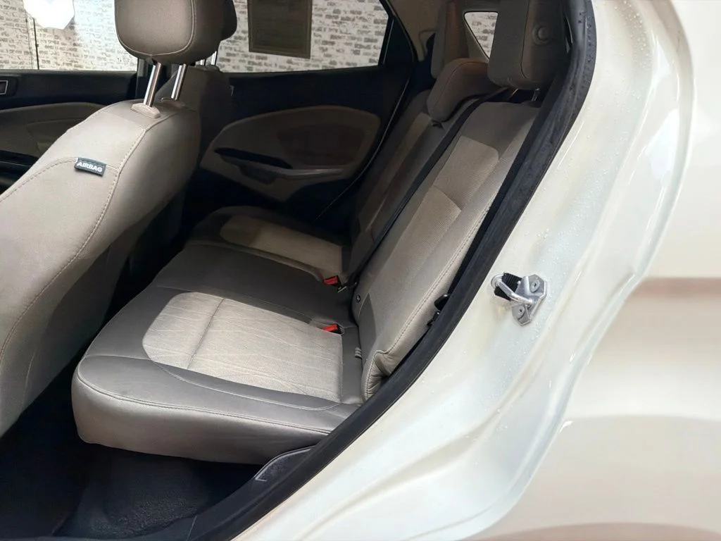 Used 2021 White Ford SE image 13