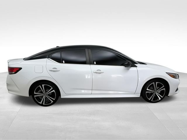 Used 2021 White Nissan SR image 2