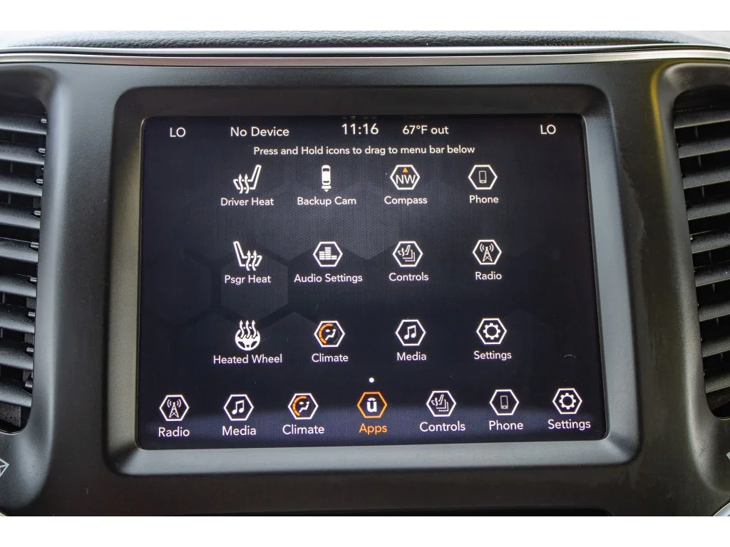 Used 2021 Sting-Gray Clearcoat Jeep Latitude Lux image 45