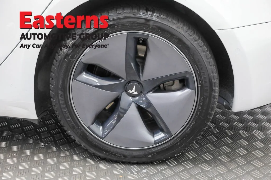 Used 2018 White Tesla Long Range image 31