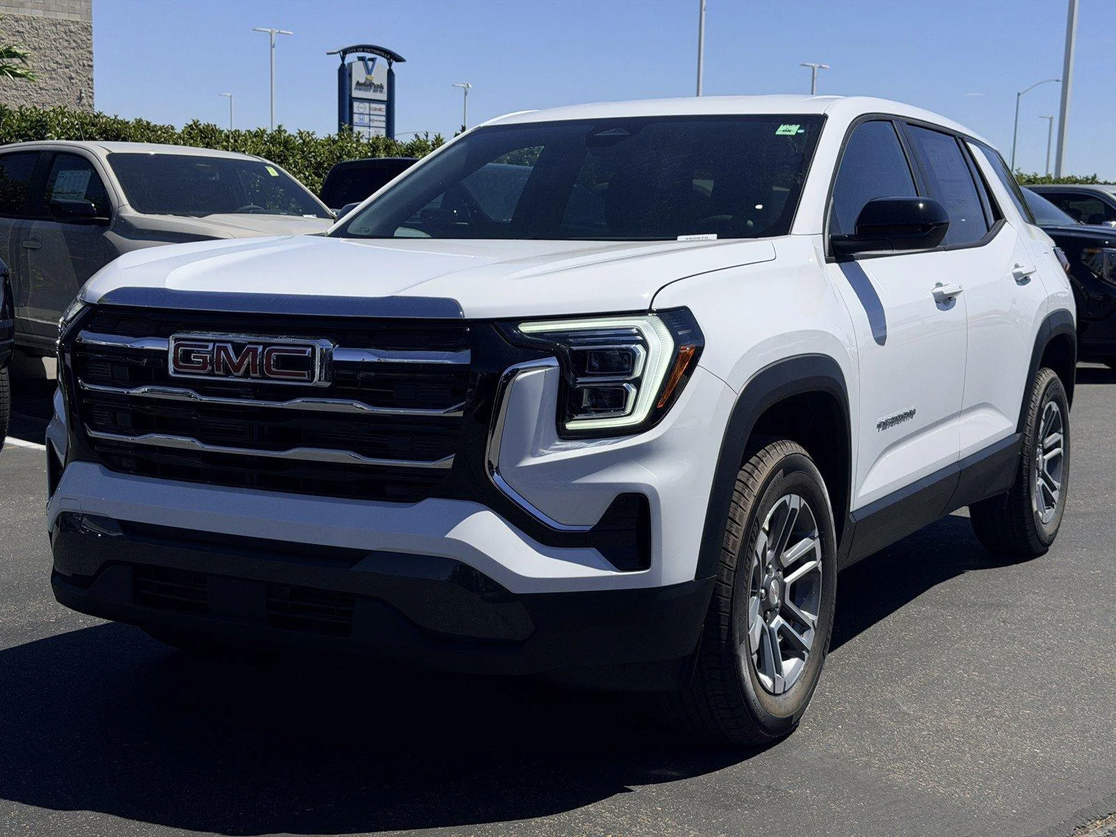 New 2026 Summit White GMC Elevation image 3