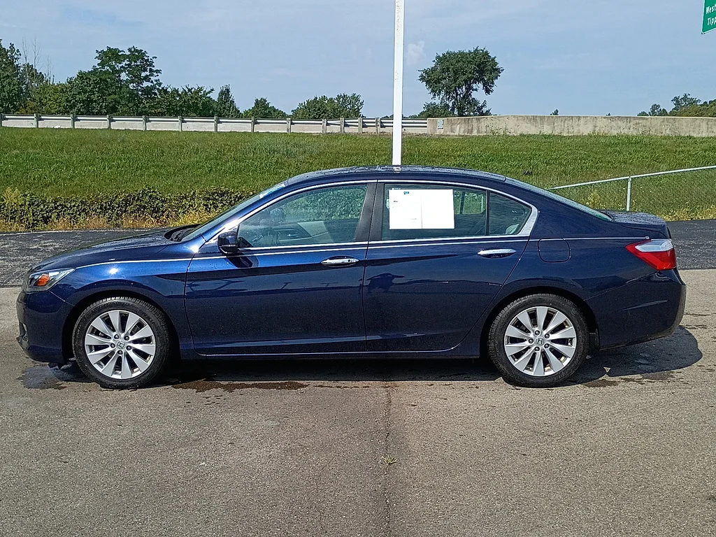 Used 2014 Obsidian Blue Pearl Honda EX image 6