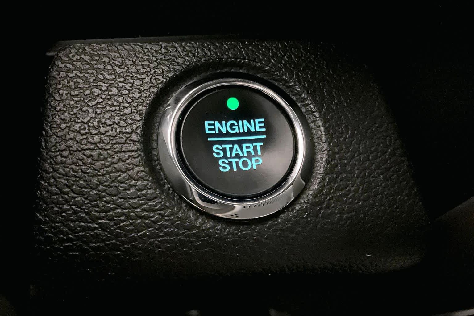 Used 2018 Magnetic Metallic Ford Platinum image 30