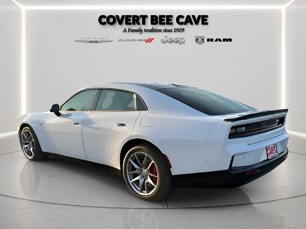 2026 Dodge Charger Daytona Scat Pack - Photo 8