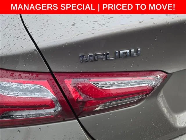 Used 2022 Gray Chevrolet LT image 18