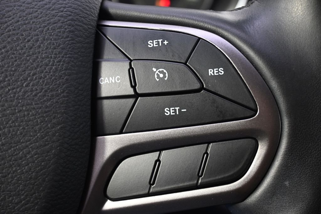 Used 2019 Blue Jeep Limited image 34