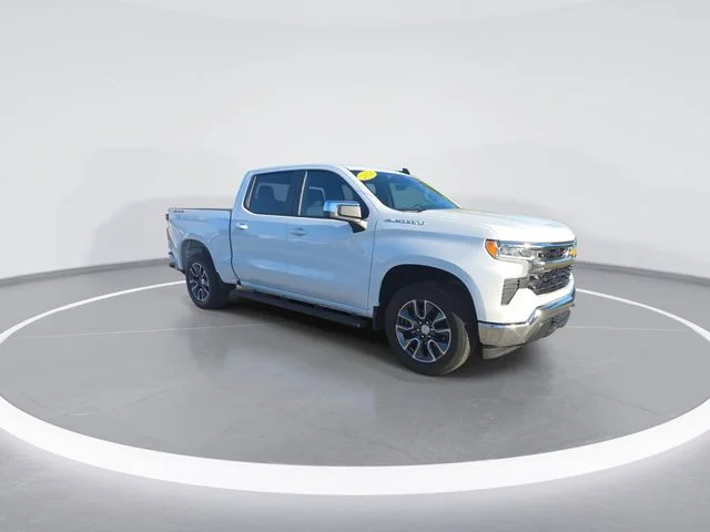 Used 2024 White Chevrolet LT image 2