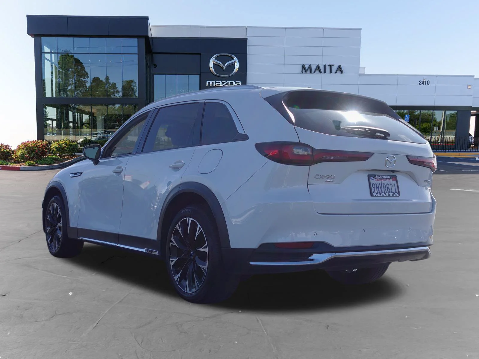 Certified Used 2024 Rhodium White Premium Mazda Premium Plus image 6