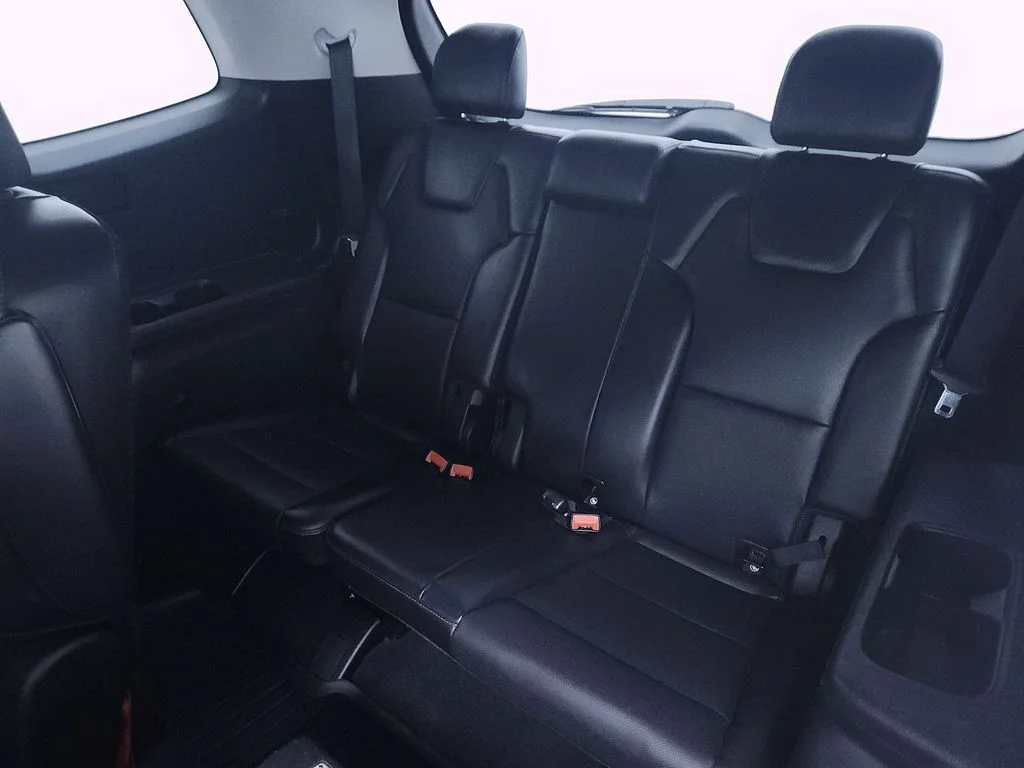 Used 2020 Silver Kia S image 23